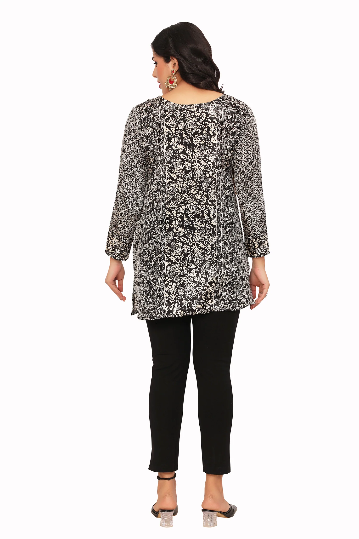 Elegant Black Indian Kurta - Modern Ethnic Wear for Women - Image 2