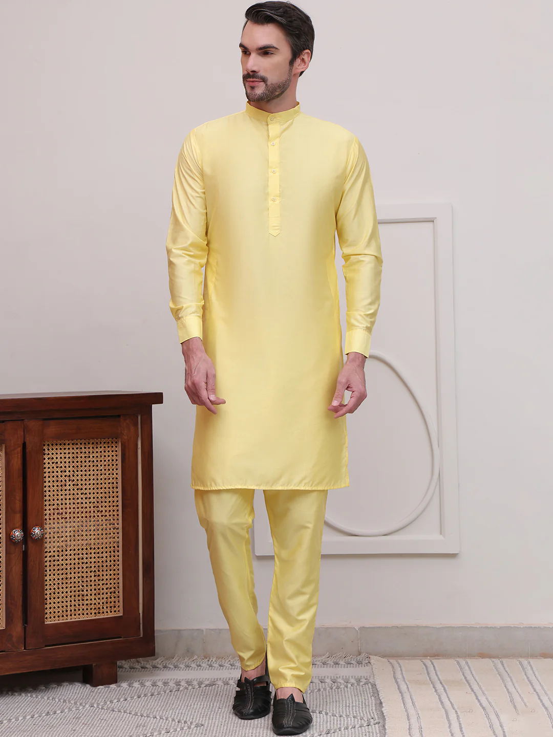 Kurta Pajama Set Solid Color Indian Clothing for Men (Yellow)